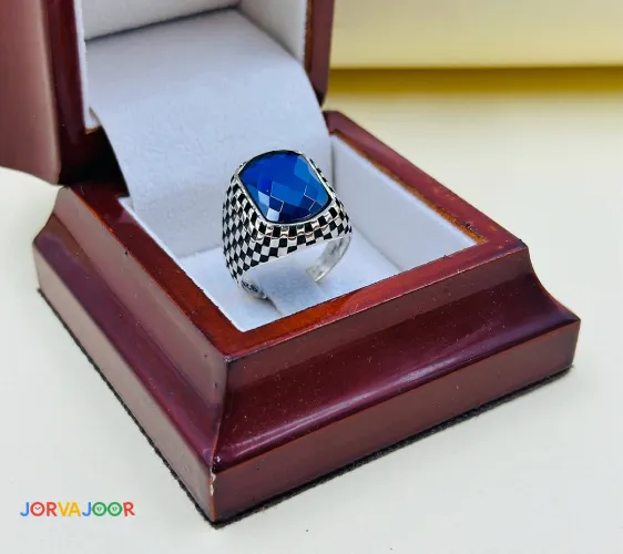 انگشتر فاخر مردانه با نگین آبی