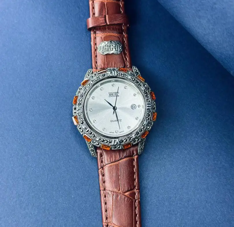 ساعت نقره مردانه هانگ قهوه ای نگینی