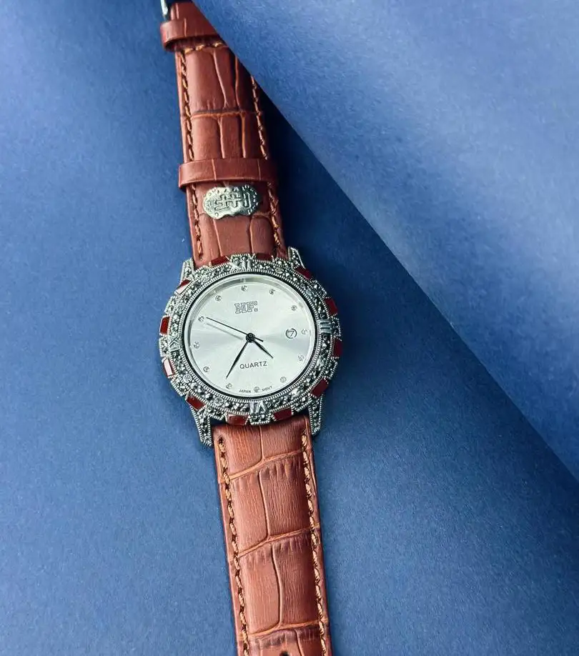 ساعت نقره مردانه با بند چرم قهوه ای