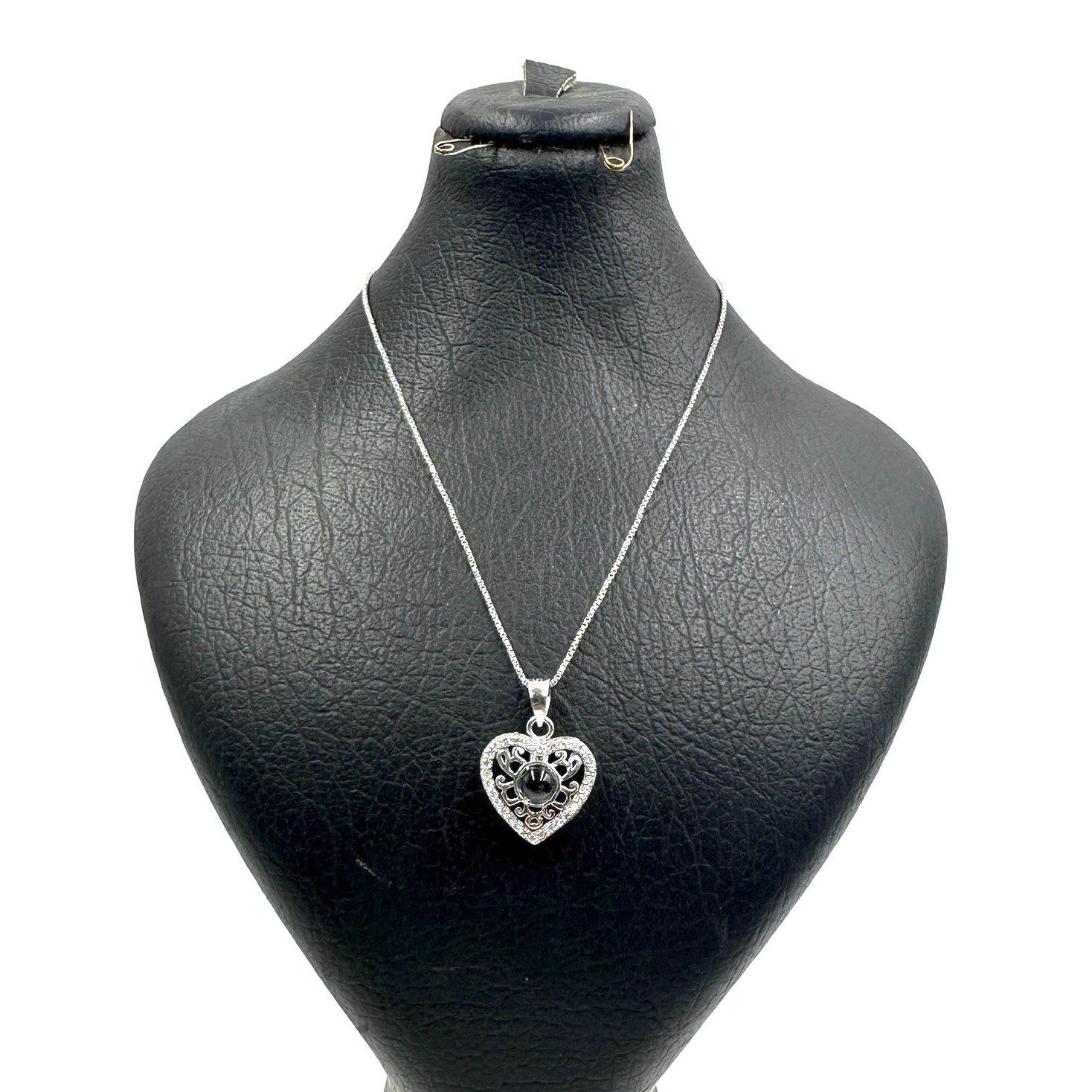 پلاک نقره زنانه | طرح قلب فیوژن | نگین تلسکوپی